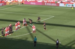 英超焦点战：伯恩利对阵利物浦，曼城曼联同城德比来袭